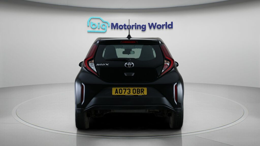 Toyota Aygo X Pure Black #6