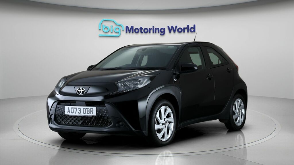 Toyota Aygo X Pure Black #3
