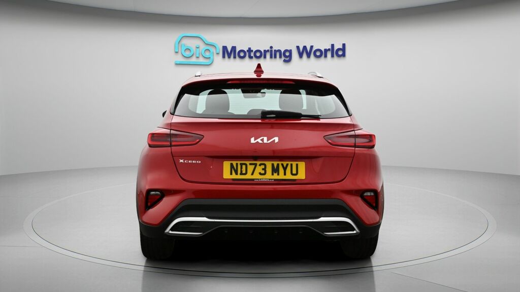 Kia Xceed 2 Red #6