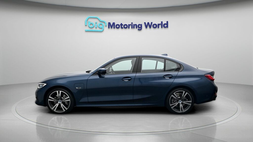 BMW 3 Series 318I M Sport Saloon Blue #4