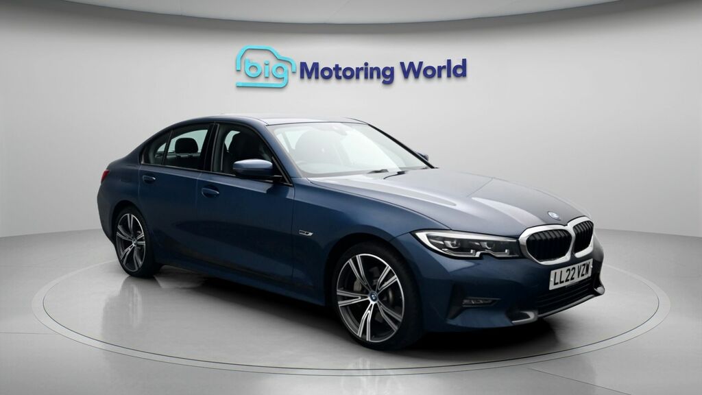 BMW 3 Series 318I M Sport Saloon Blue #1