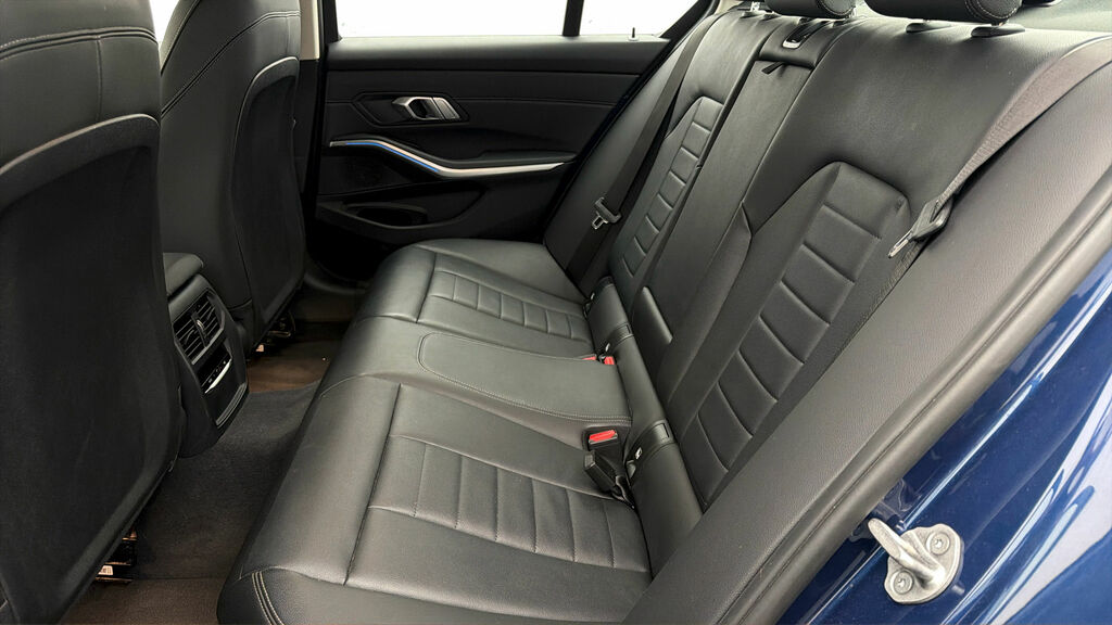 BMW 3 Series 318I M Sport Saloon Blue #15