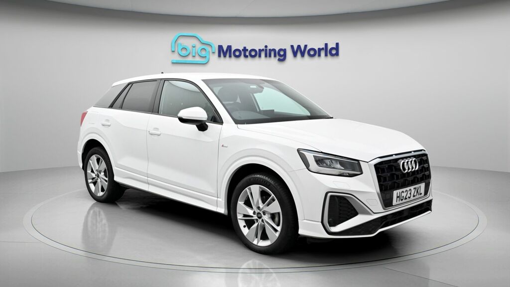 Audi Q2 S Line White