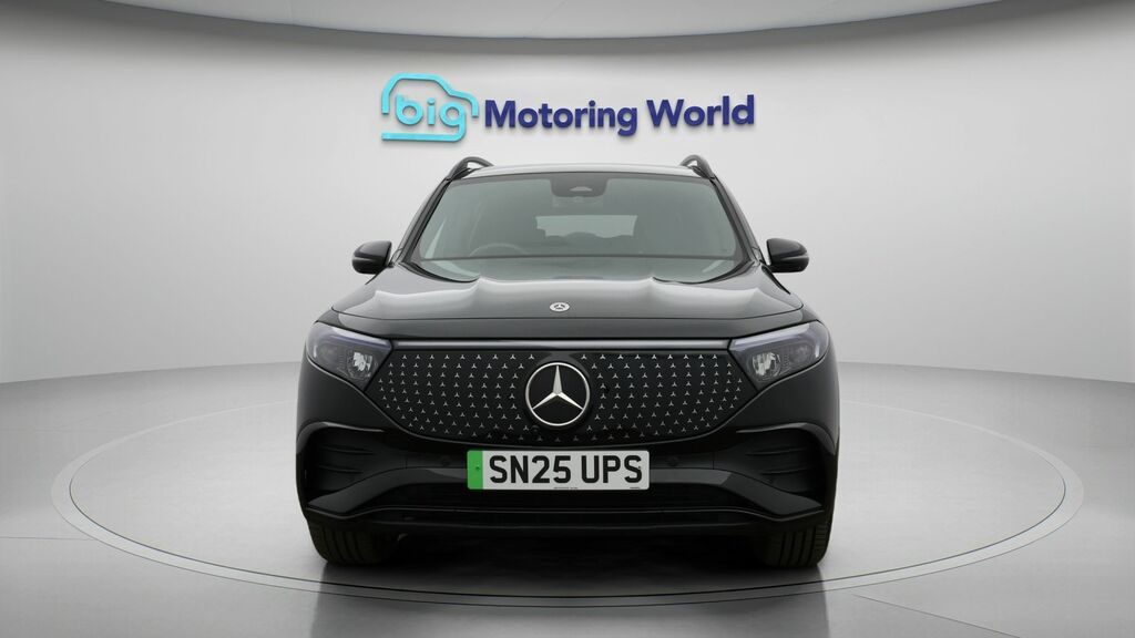 Mercedes-Benz EQB Amg Line Black #2