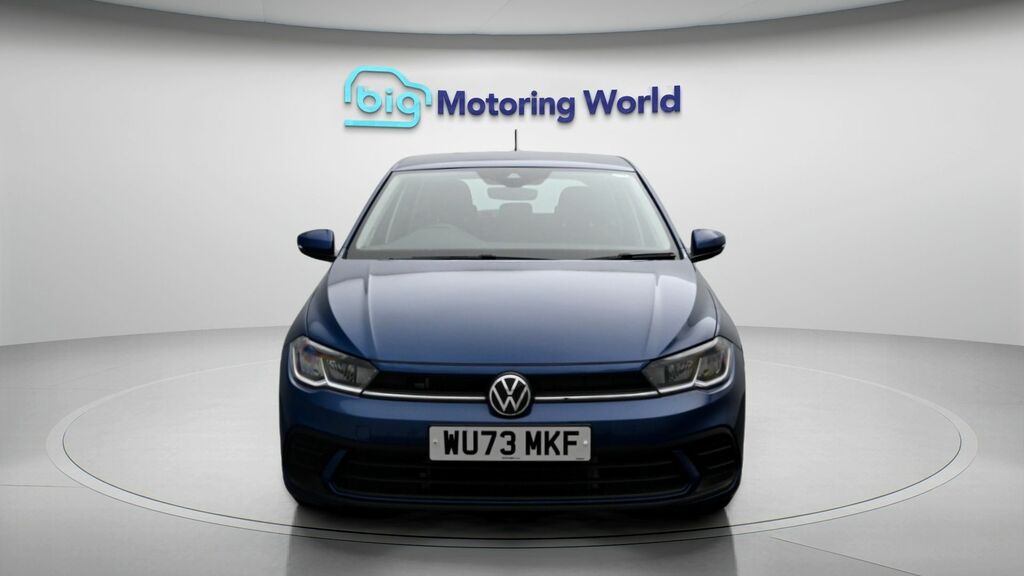 Volkswagen Polo Life Blue #2