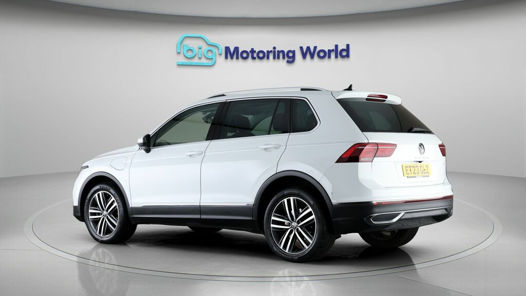 Volkswagen Tiguan Elegance White #5