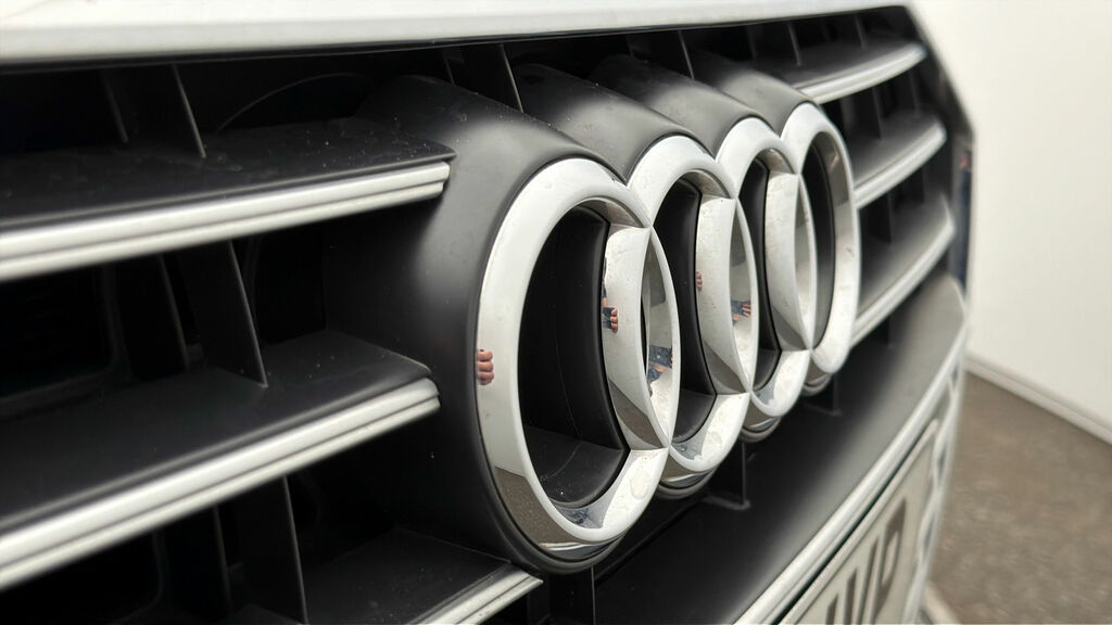 Audi A6 Saloon 2.0 Tdi 40 Black Edition Saloon S Troni Blue #20