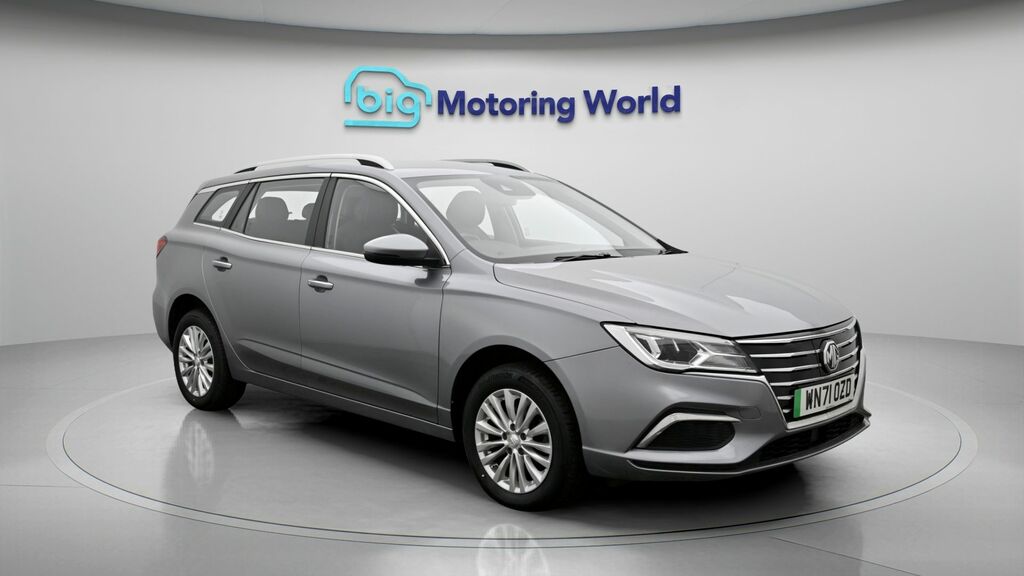 MG MG5 Exclusive Long Range Silver