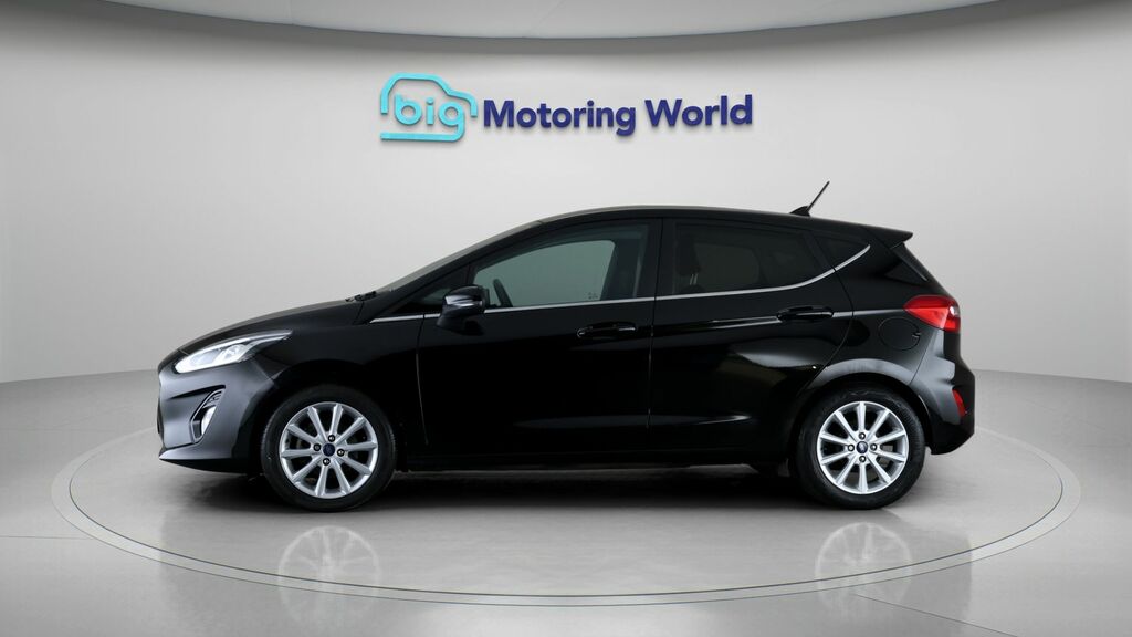 Ford Fiesta Titanium Black #4