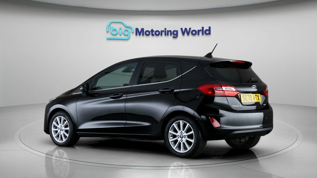 Ford Fiesta Titanium Black #5