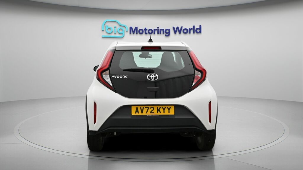 Toyota Aygo X 1.0 Vvt-i Exclusive X-shift Euro 6 Ss Green #6