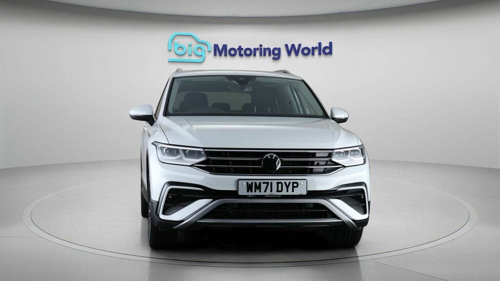 Volkswagen Tiguan Allspace Elegance WM71DYP White #2