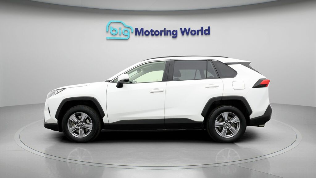 Toyota Rav 4 Icon White #4