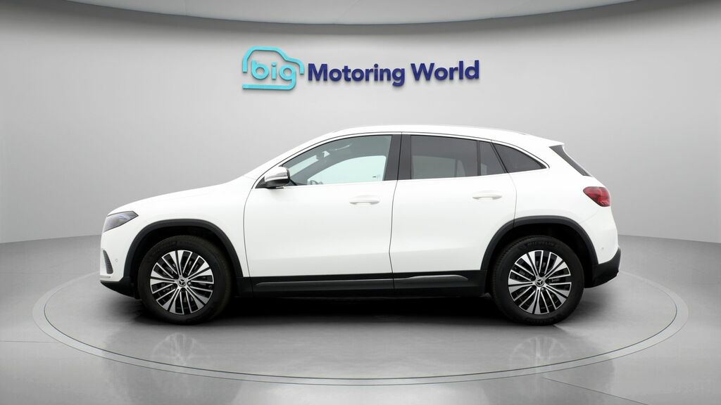 Mercedes-Benz EQA Sport White #4