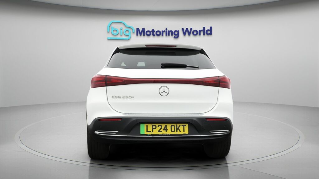 Mercedes-Benz EQA Sport White #6