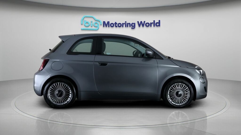 Fiat 500E Fiat 500E Red 87Kw 42Kwh Grey #8