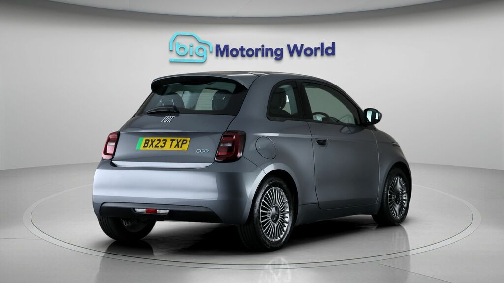 Fiat 500E Fiat 500E Red 87Kw 42Kwh Grey #7