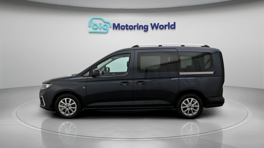 Ford Grand Tourneo Connect Titanium Blue #4