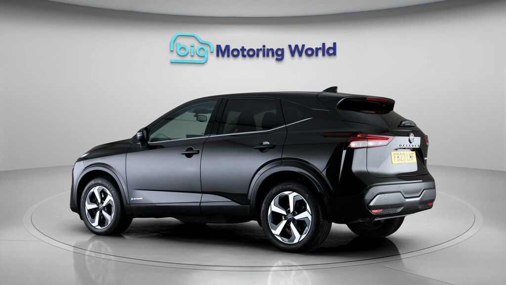 Nissan Qashqai N-connecta Black #5