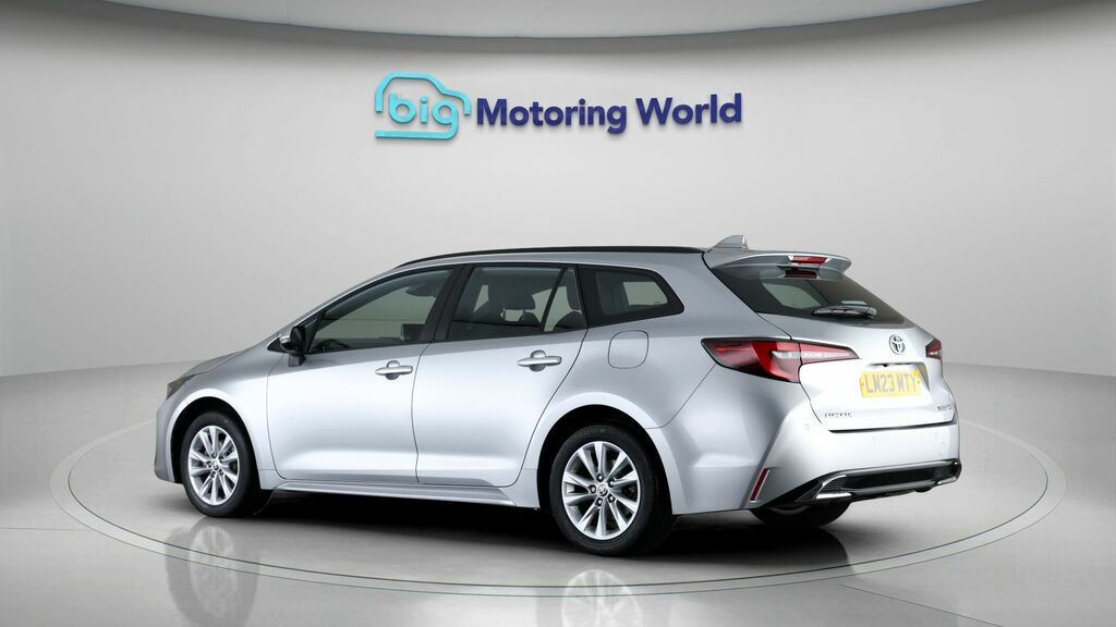 Toyota Corolla Icon Silver #5