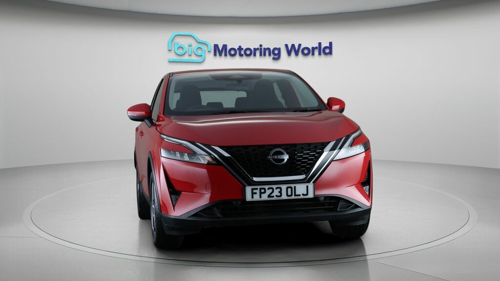 Nissan Qashqai Acenta Premium Red #2