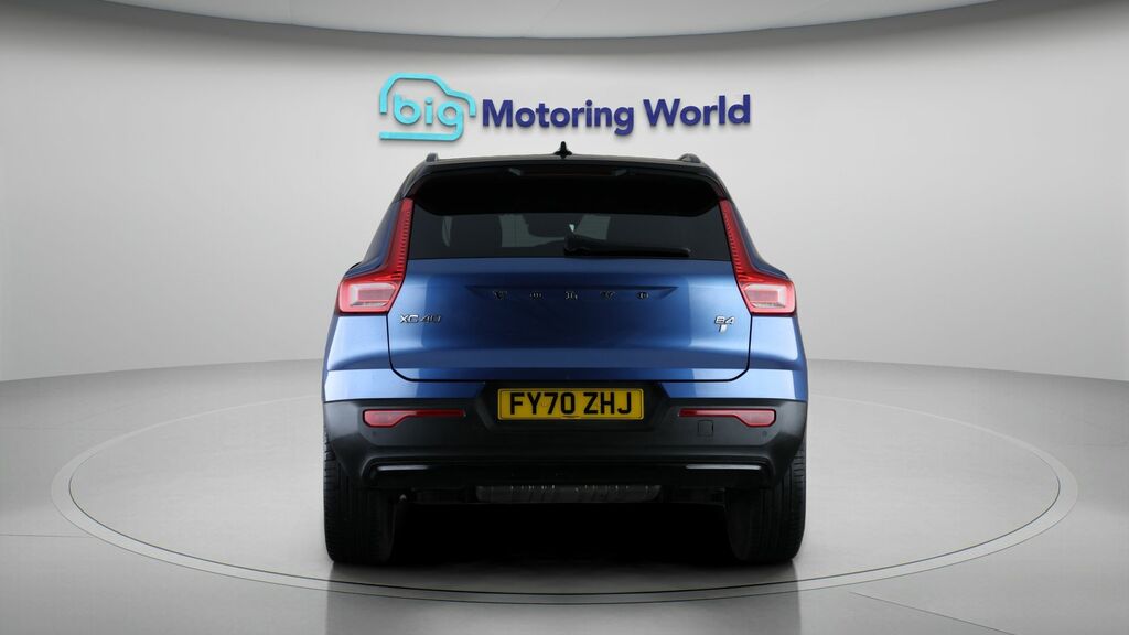 Volvo XC40 R-design Pro Blue #6