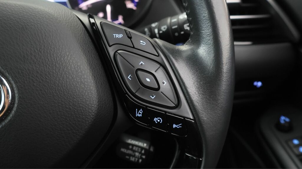 Toyota C-Hr 1.8 Hybrid Design Cvt Hatchback #23