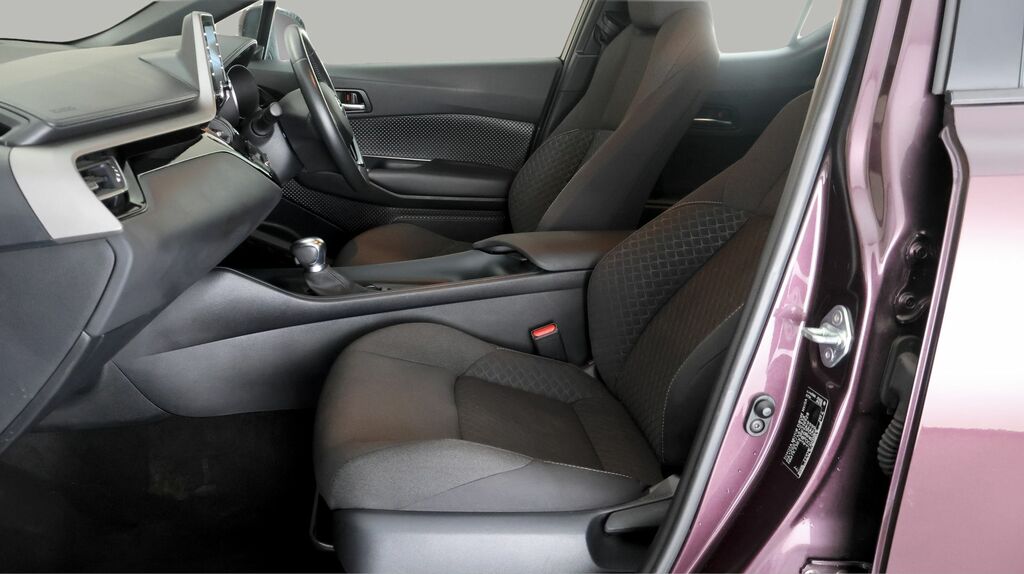Toyota C-Hr 1.8 Hybrid Design Cvt Hatchback #13