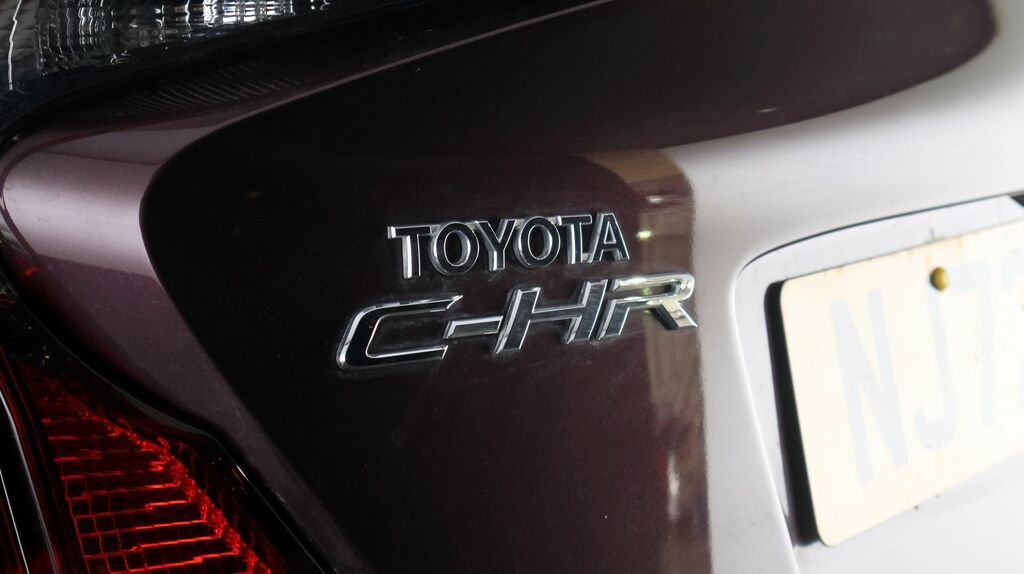 Toyota C-Hr 1.8 Hybrid Design Cvt Hatchback #20
