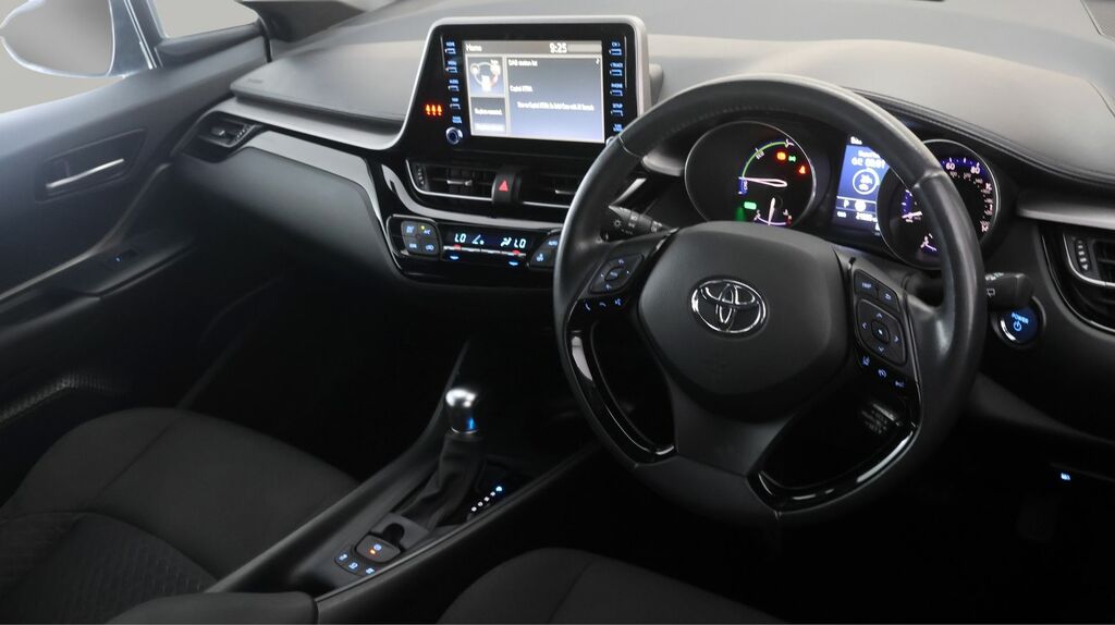 Toyota C-Hr 1.8 Hybrid Design Cvt Hatchback #9
