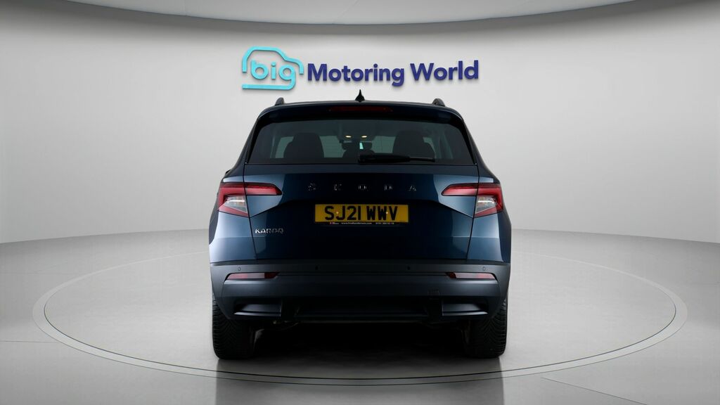 Skoda Karoq Se Blue #6