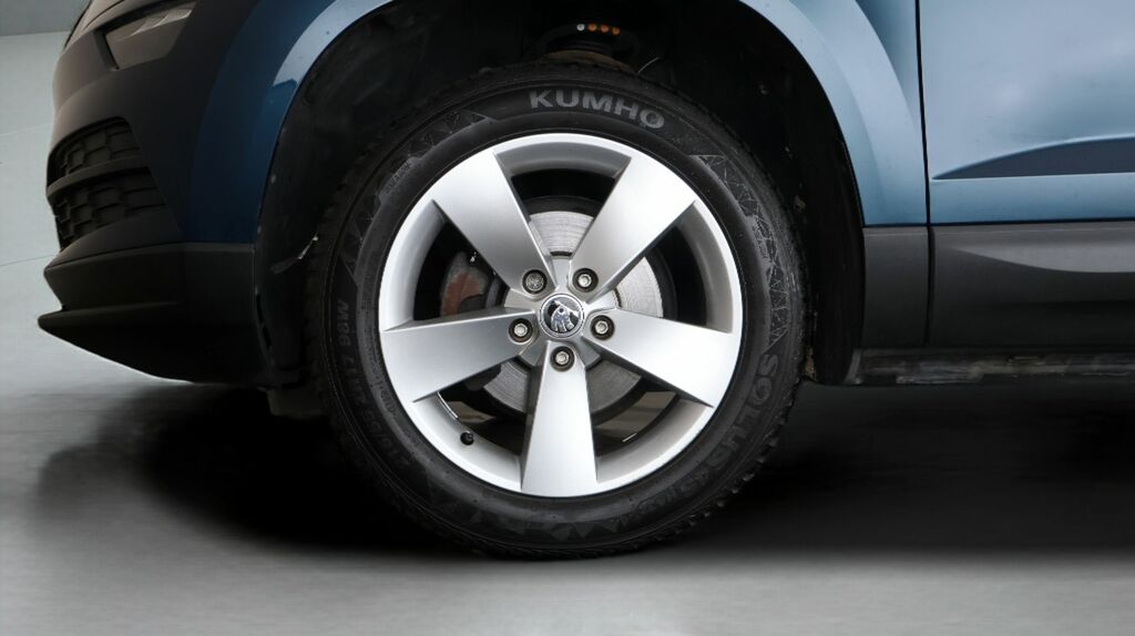 Skoda Karoq Suv 1.0 Tsi 110Ps Se L Blue #17