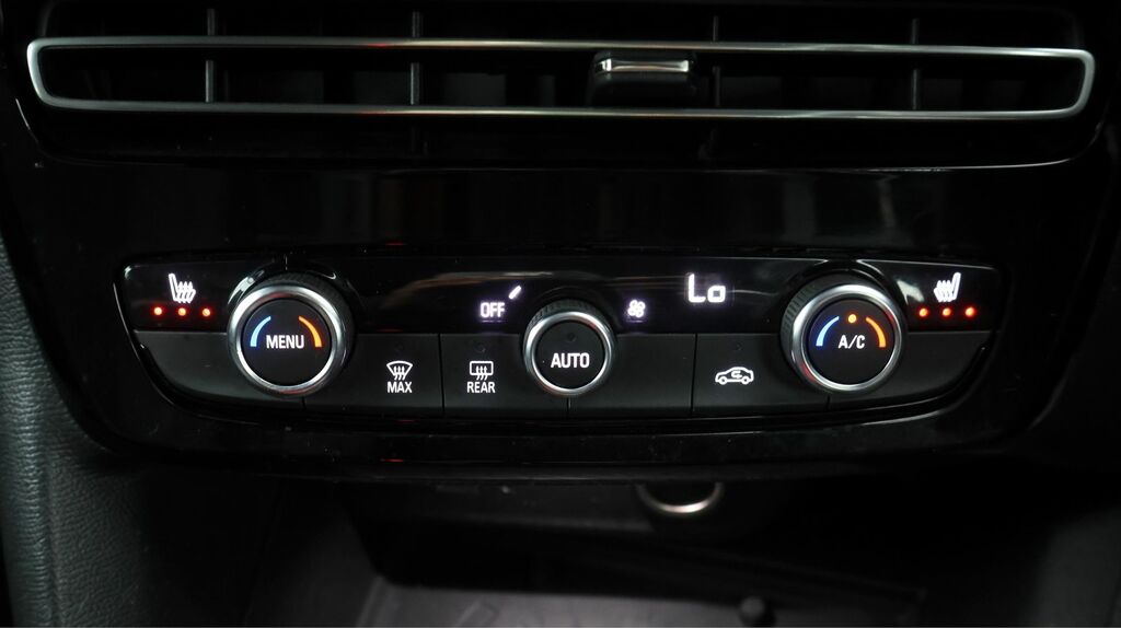 Vauxhall Mokka-e Ultimate Green #12
