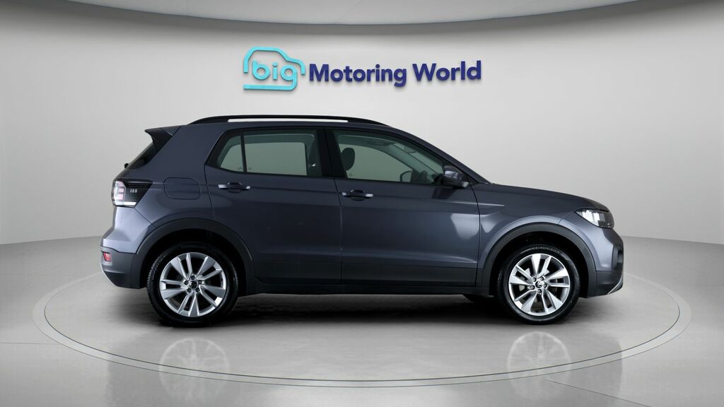 Volkswagen T-Cross 1.0 Tsi 95Ps Black Edition Hatchback Blue #8