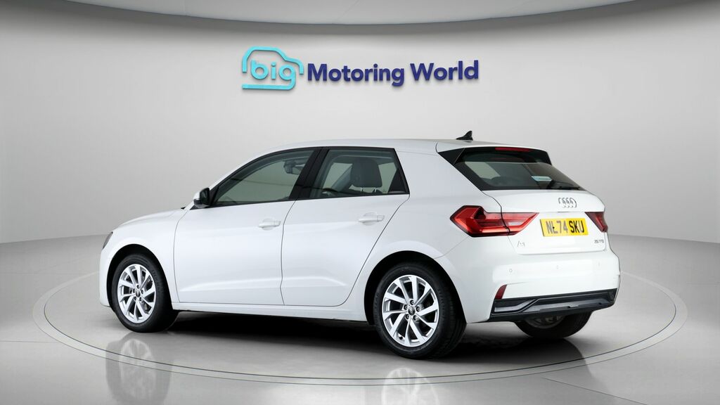 Audi A1 Sport White #5