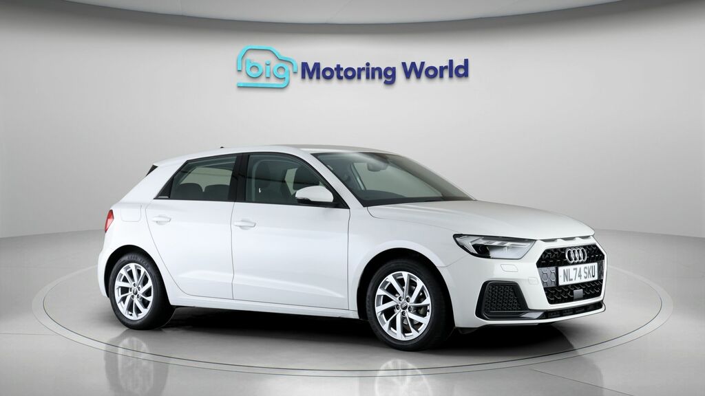 Audi A1 Sport White