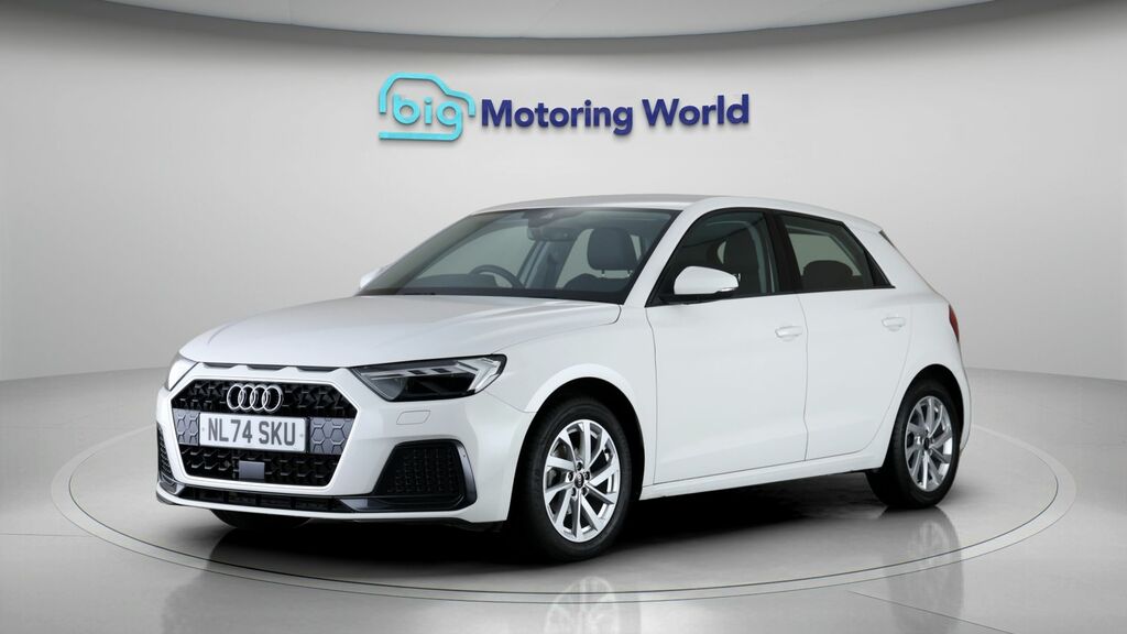 Audi A1 Sport White #3