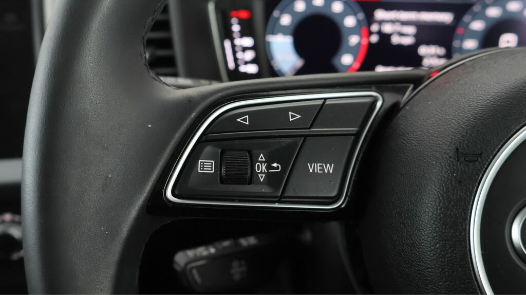 Audi A1 Audi A1 Sportback Sport 25 Tfsi 95 Ps S Tronic Grey #25
