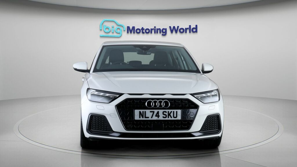 Audi A1 Sport White #2