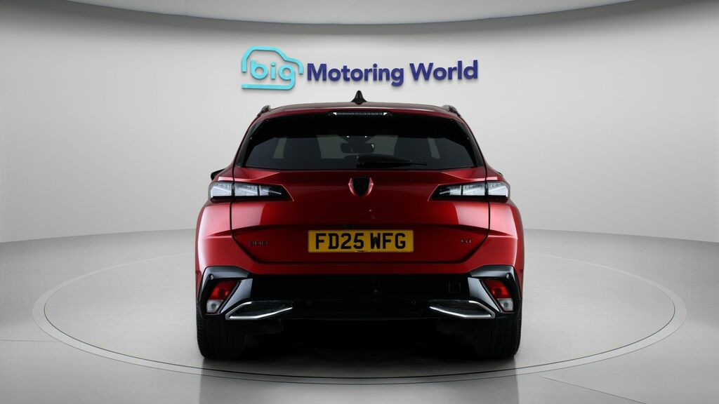 Peugeot 308 SW Gt Red #6