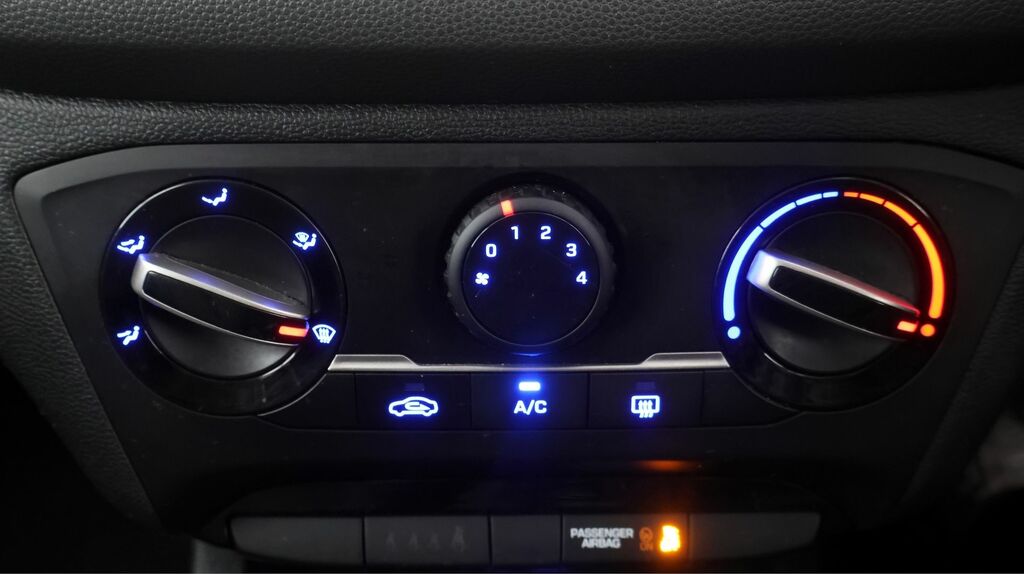 Hyundai I20 1.0 T-gdi Gpf Play Hatchback Eu White #12