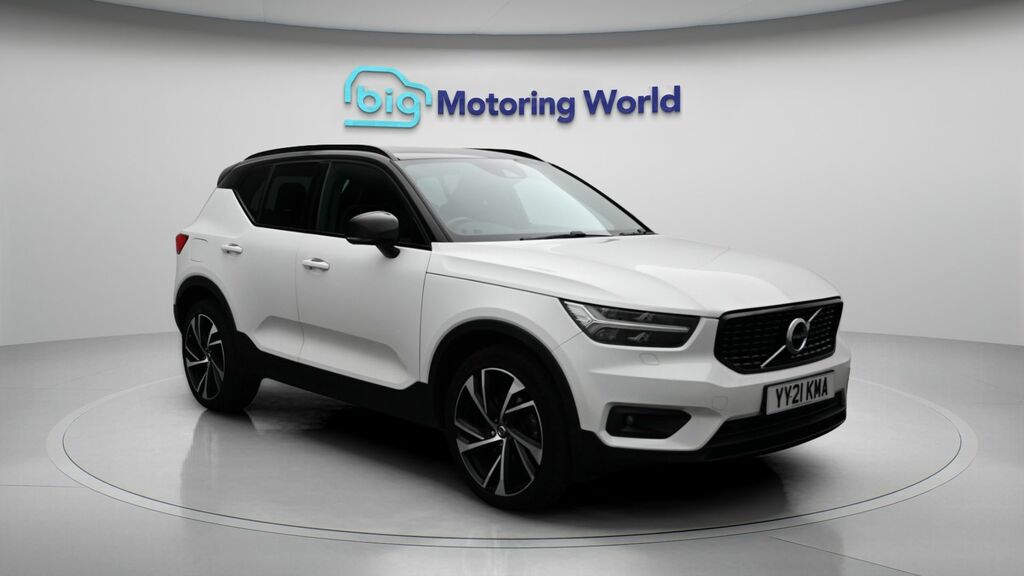 Volvo XC40 R-design Pro White
