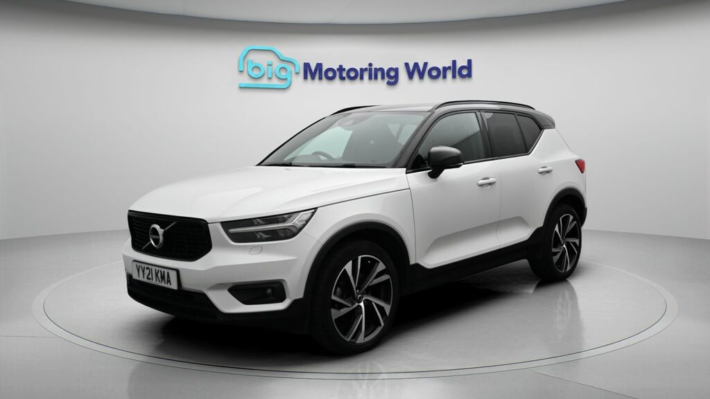 Volvo XC40 R-design Pro White #3