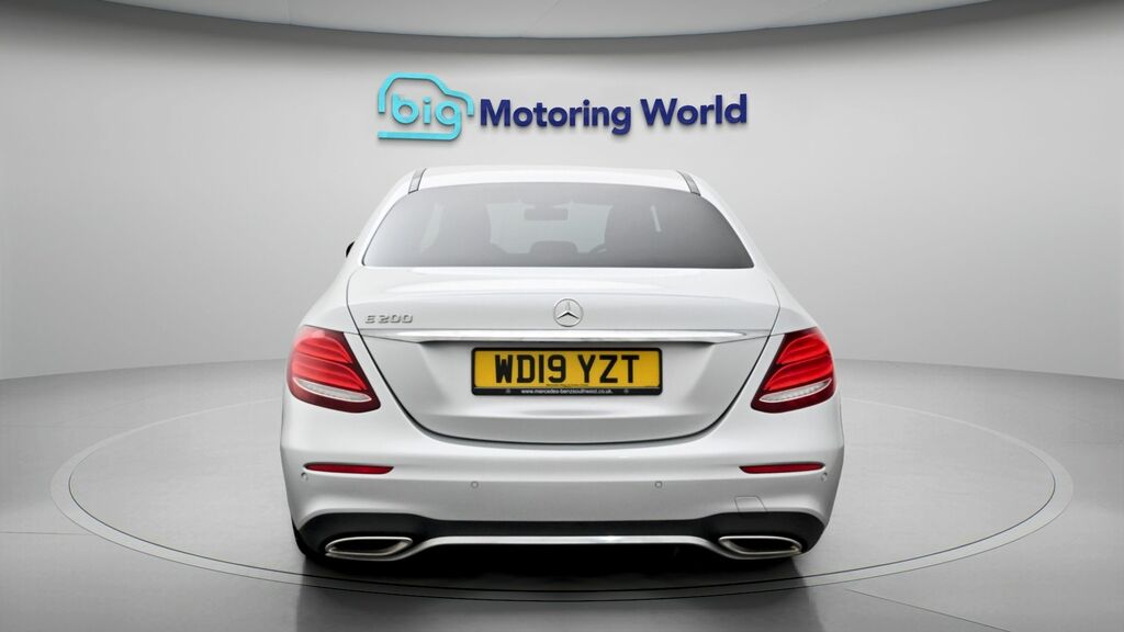 Mercedes-Benz E Class Amg Line Silver #6