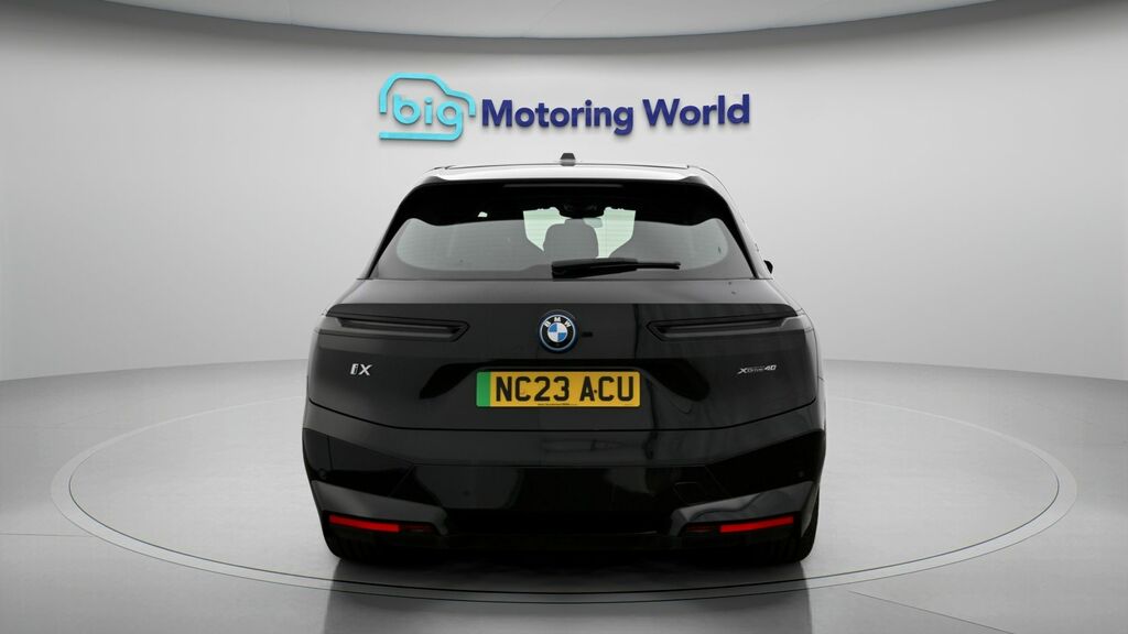 BMW iX M Sport Black #6