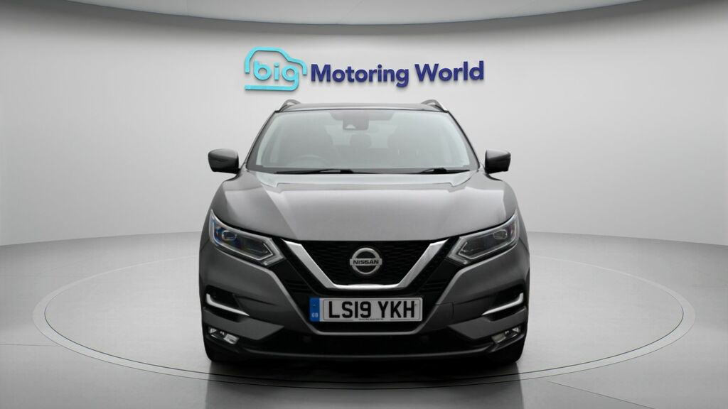 Nissan Qashqai Tekna Grey #2