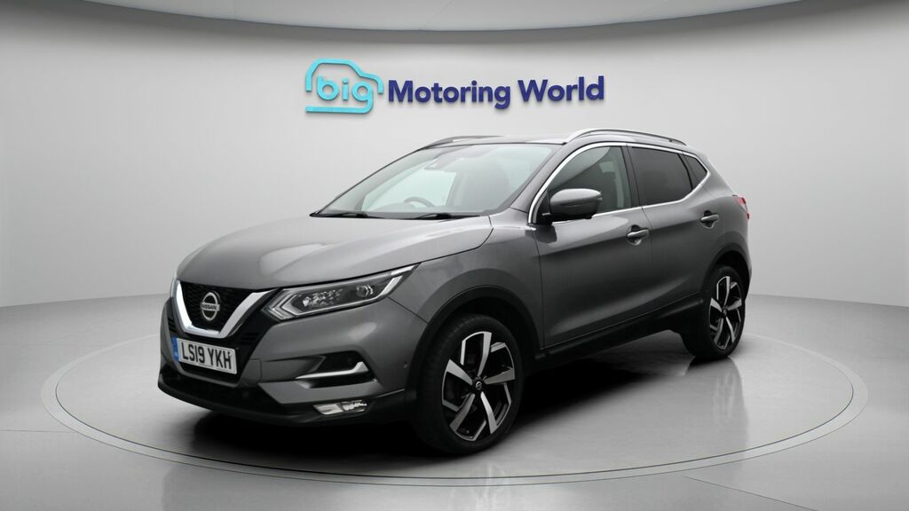 Nissan Qashqai Tekna Grey #3