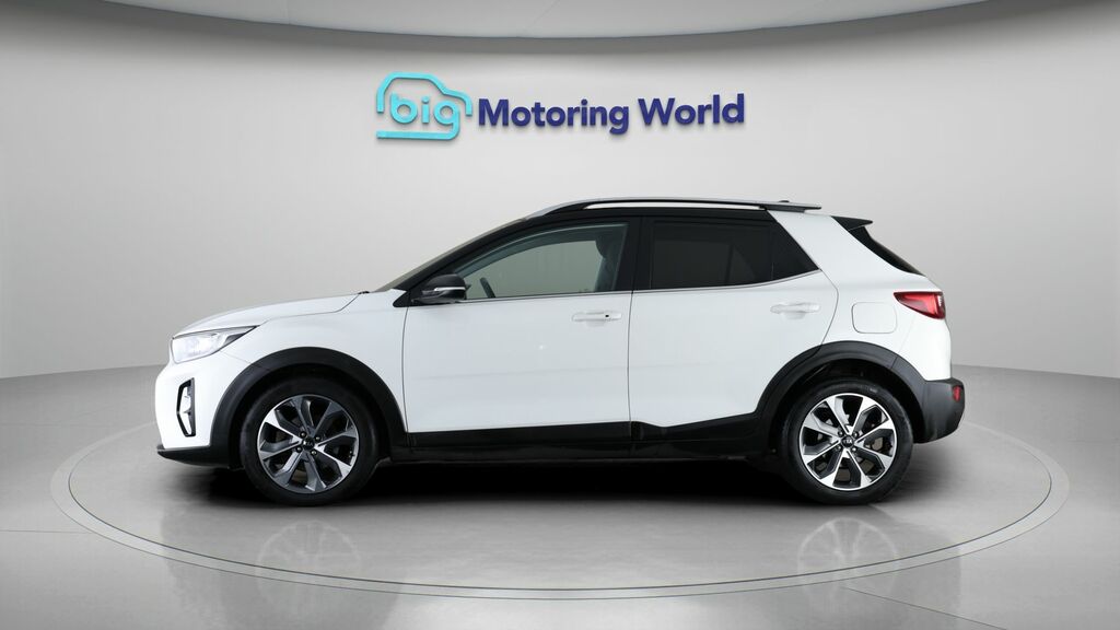 Kia Stonic Connect White #4