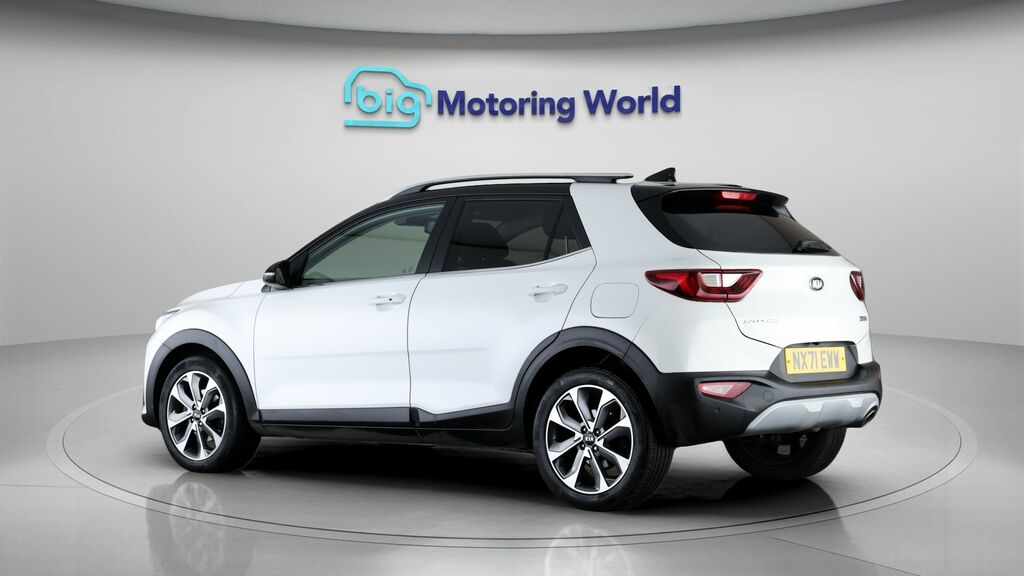 Kia Stonic Connect White #5