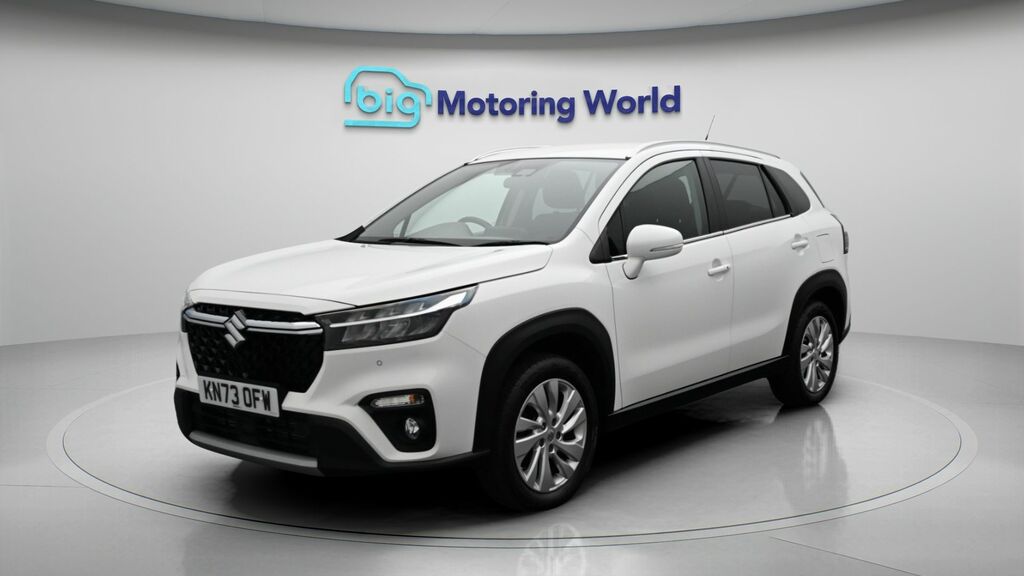 Suzuki S Cross Motion White #3